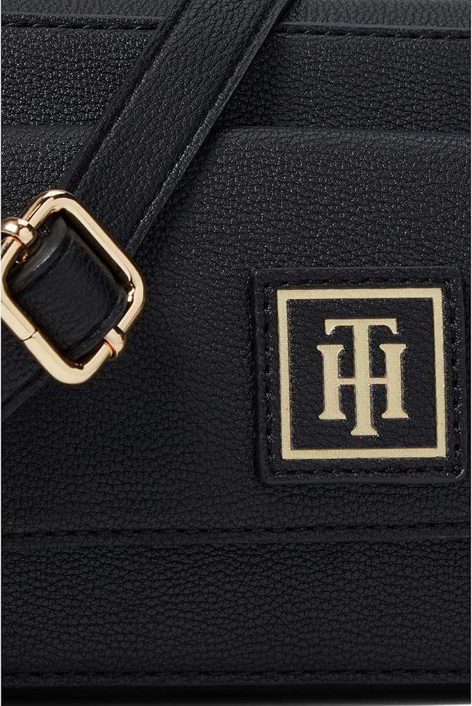 Tommy Hilfiger Lucille Ii Flap Camera Crossbody